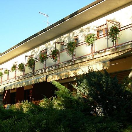 Albergo La Genzianella Miasino Εξωτερικό φωτογραφία
