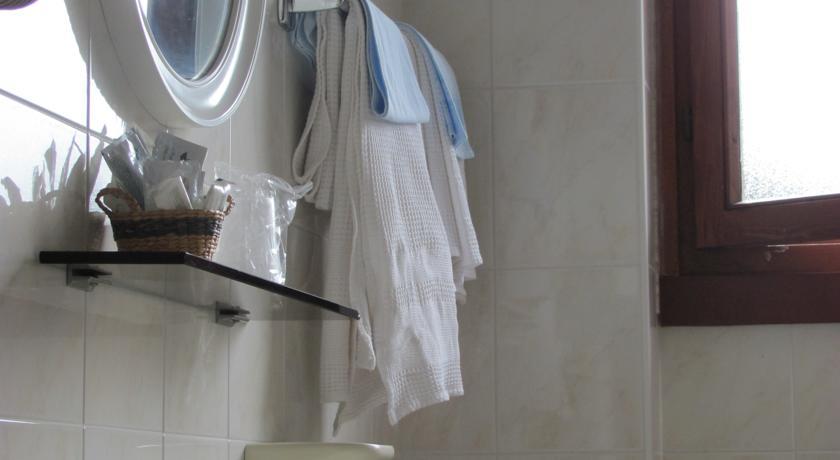 Albergo La Genzianella Miasino Δωμάτιο φωτογραφία